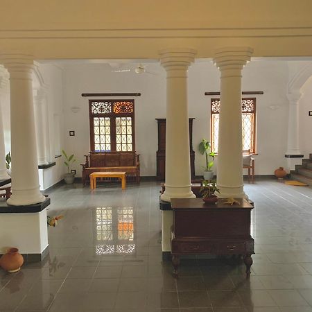Blue Swan Inn أونا واتونا المظهر الخارجي الصورة