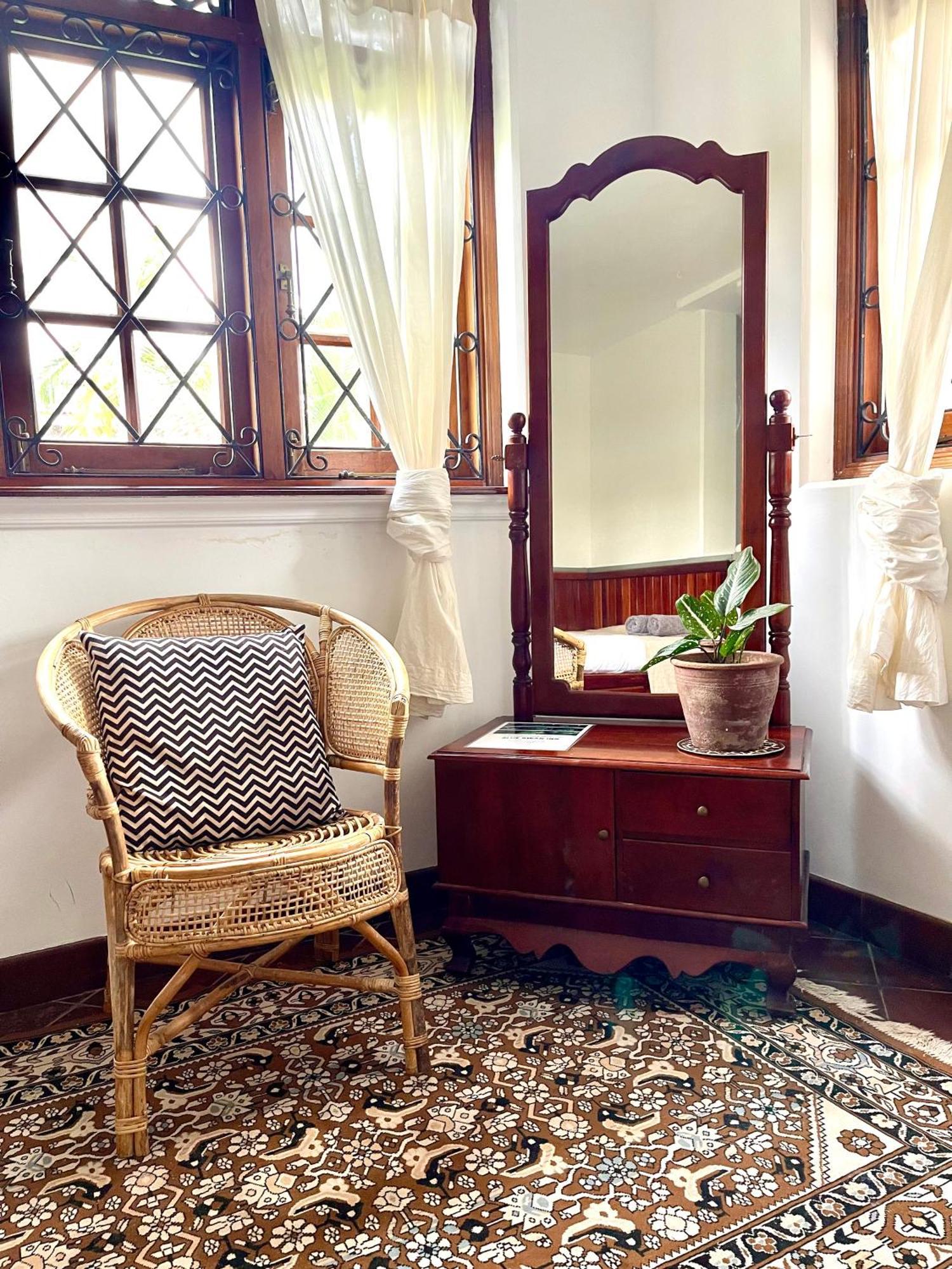 Blue Swan Inn أونا واتونا المظهر الخارجي الصورة