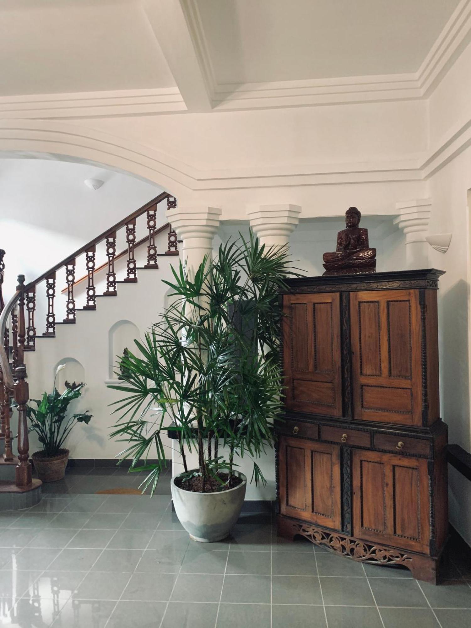 Blue Swan Inn أونا واتونا المظهر الخارجي الصورة